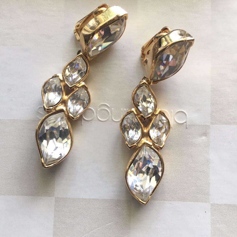 Earings